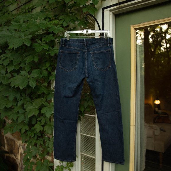 Banana Republic Straight Cut Jeans - Picture 4 of 8